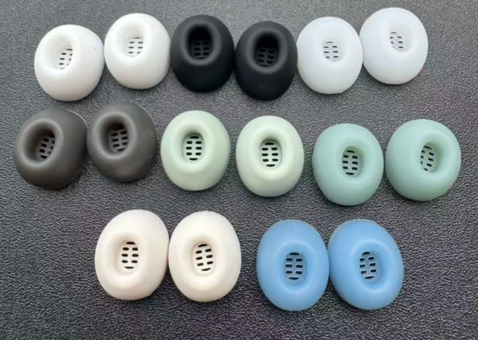 4 Pairs Silicone Ear Tips for FreeBuds Pro 3/4, Soft Anti-Slip Earbuds Caps Replacement, Comfort Fit Earplugs Cover Gels