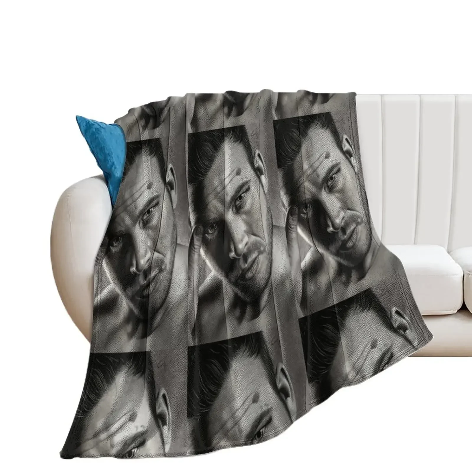 Oliver Stark Throw Blanket Tourist Luxury Blankets