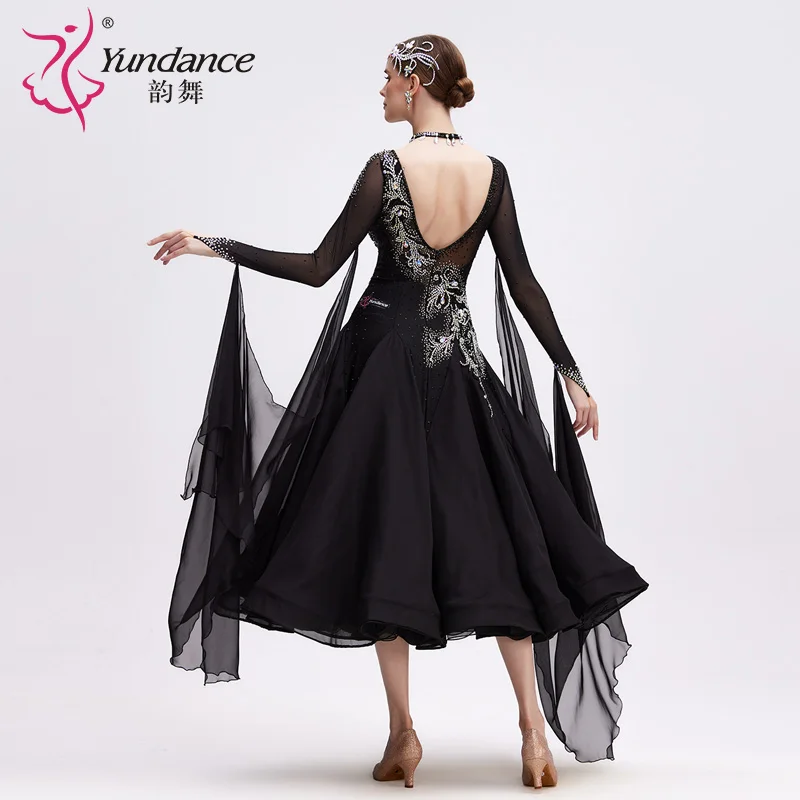 B-24228 ใหม่มาถึงมาตรฐานสากลชุดเต้นรําบอลรูมคุณภาพสูงสีดําชีฟองยาวห้องบอลรูมเต้นรําชุดสําหรับขาย