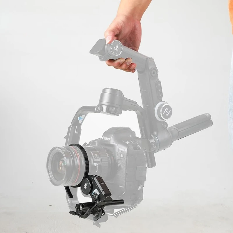 Camera stabilizer, zoom follower, micro-single SLR focus pursuer