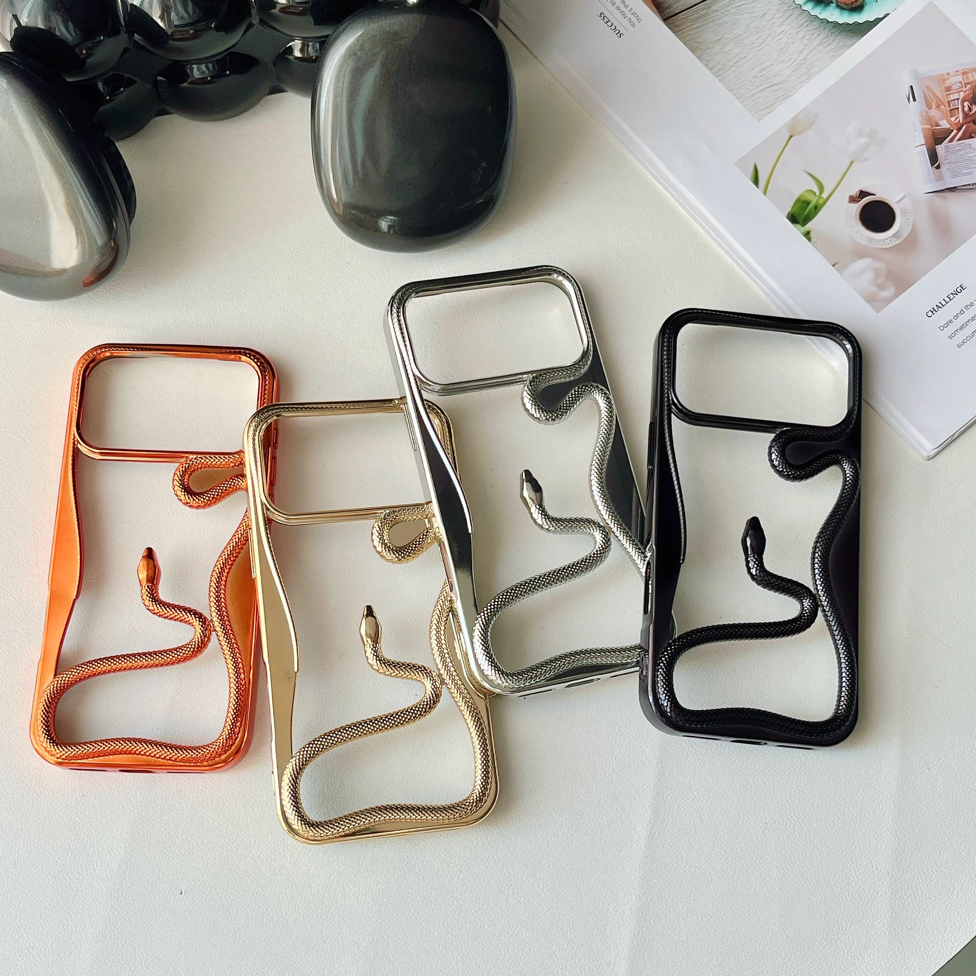 Hohle Schlangenbeschichtung Handyhülle für iPhone 11, 12, 13, 14, 15, 16, 17, Pro Max Plus Luftwärmeableitung Galvanik TPU Soft Cover – Detail 3