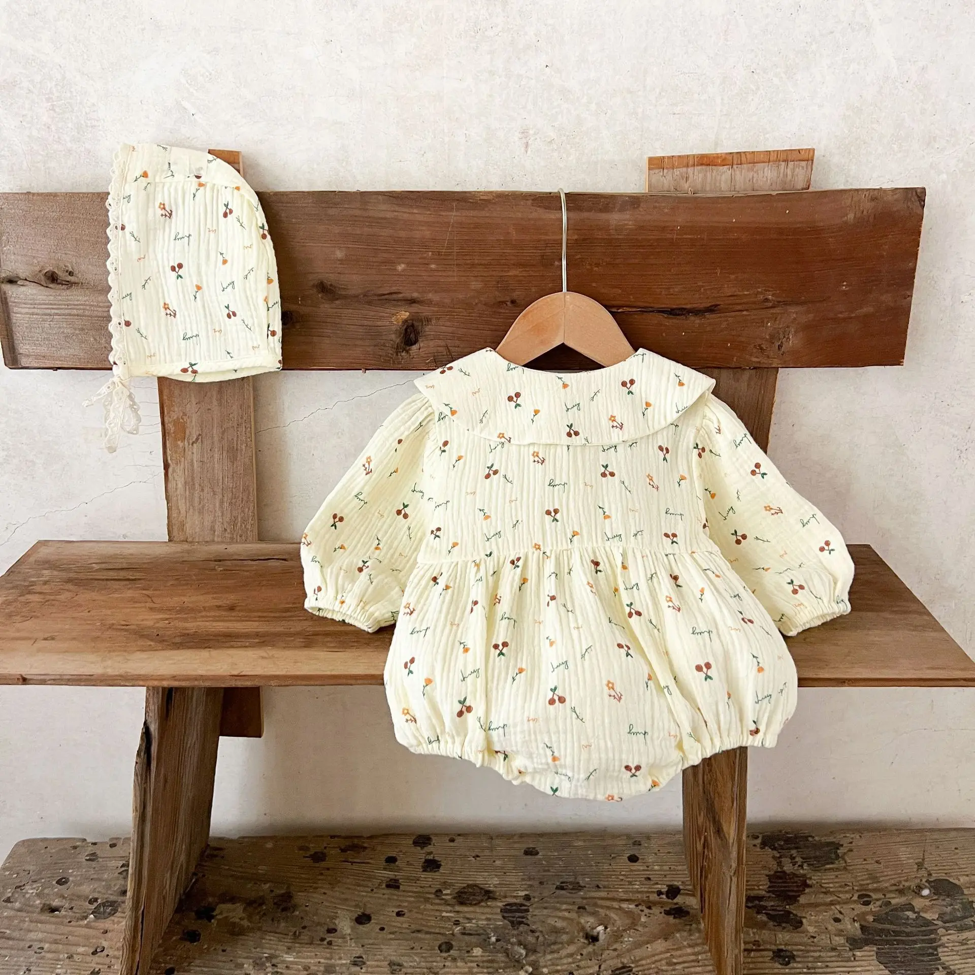 Girls Onesie 2026 Spring and Summer New Childrens Clothes Korean Style Girl Baby Doll Collar Print with Cap Lace Onesie