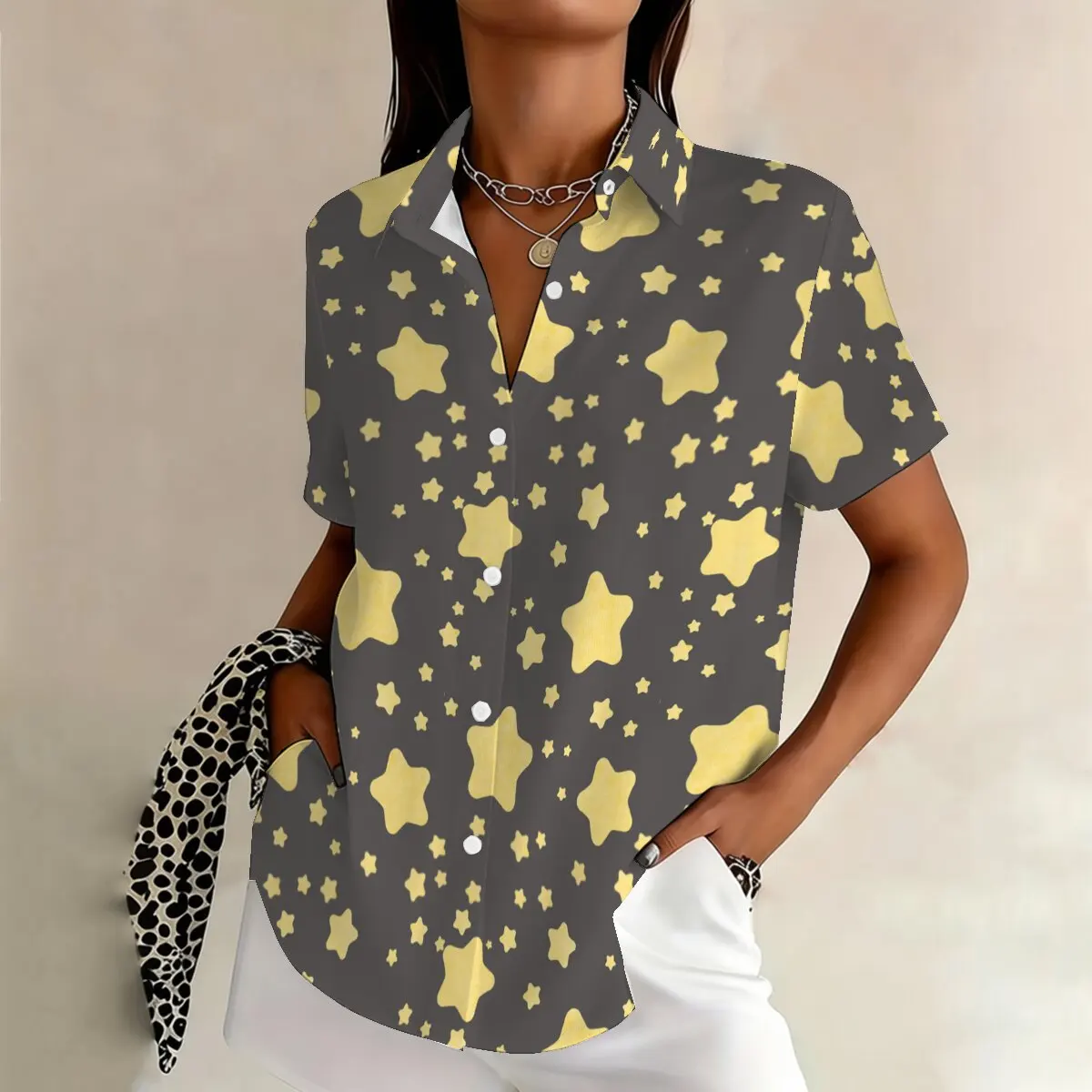

Летняя женская рубашка больших размеров с коротким рукавом, простой ретро-дизайн со звездами, модный уличный стиль, омолаживающий эффект, подходит для любого возраста.