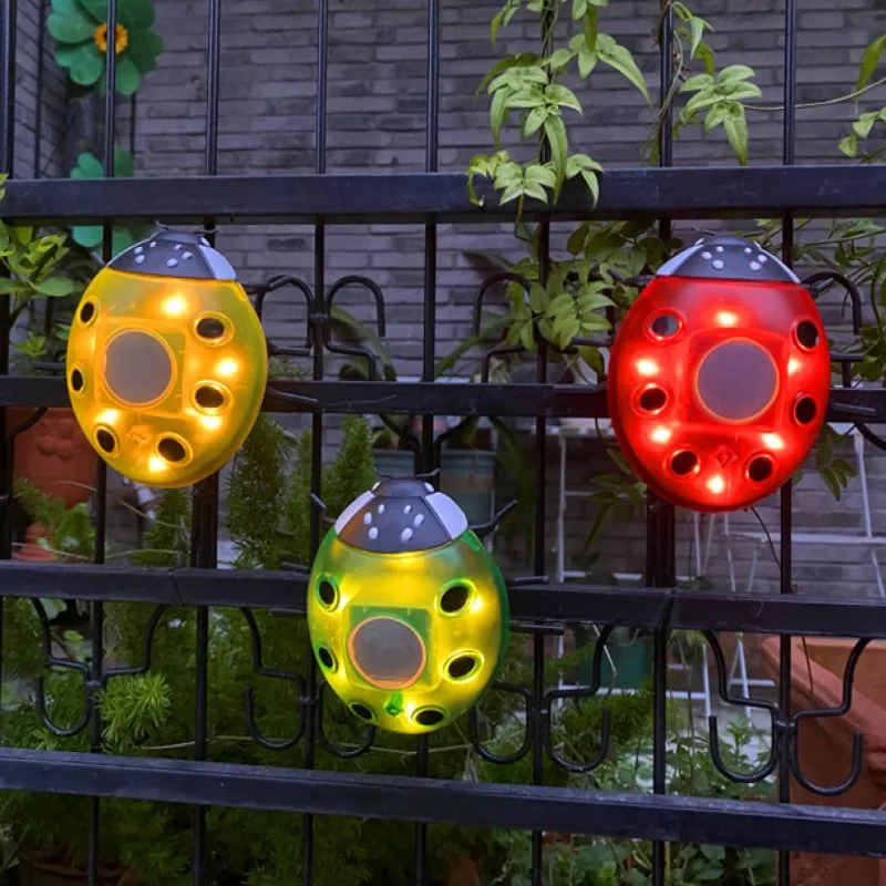 Lampe Coccinelle à Massage Solaire en Fer Forgé, Luminaire Décoratif d'Extérieur en Forme d'Animal Mignon, Idéal pour un Jardin ou un Paysage, Nouveau Produit, 2023