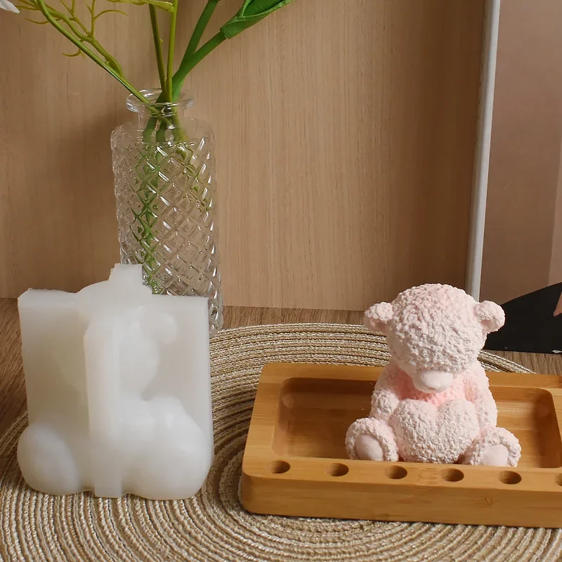 

1PC DIY Hug Heart Bear Silicone Mold Teddy Bear Aromatherapy Candle Gypsum Resin Craft Statue Making Gift