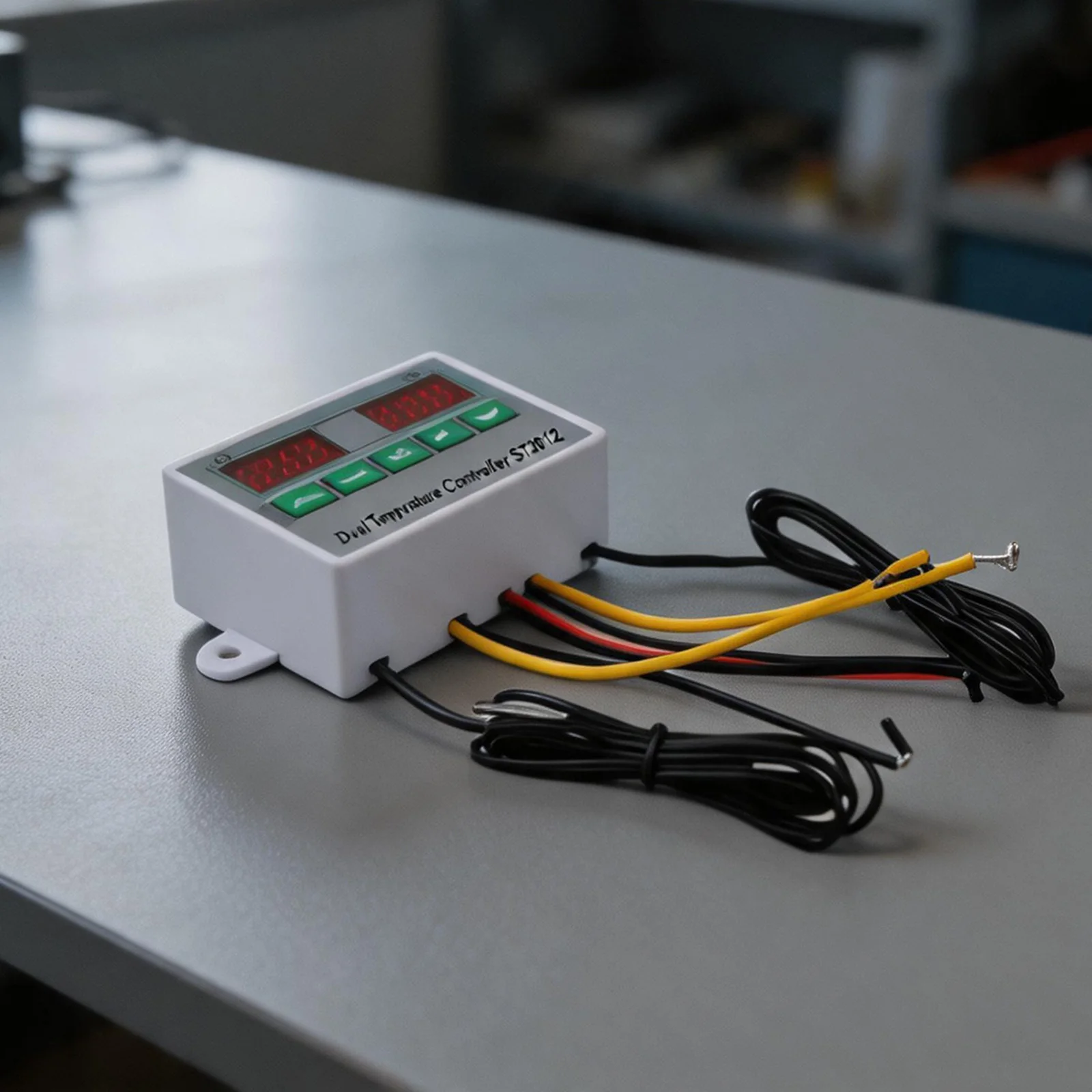 Dual-Zone Controller Digital Thermostat 1 C Control Accuracy Data Storage Capability For Hobbyists For HVAC Systems