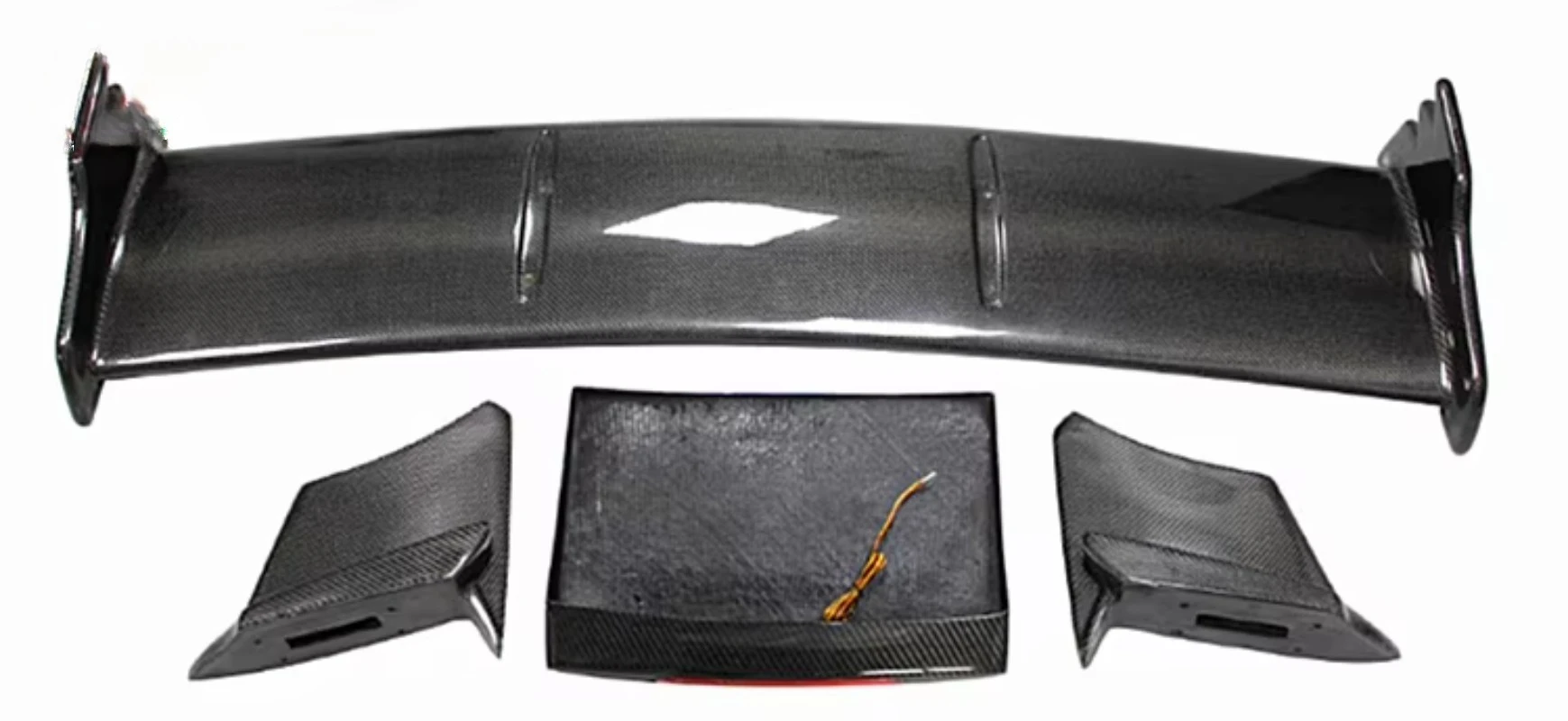 Style Carbon Fiber Rear Spoiler Trunk Spoiler for R35 2