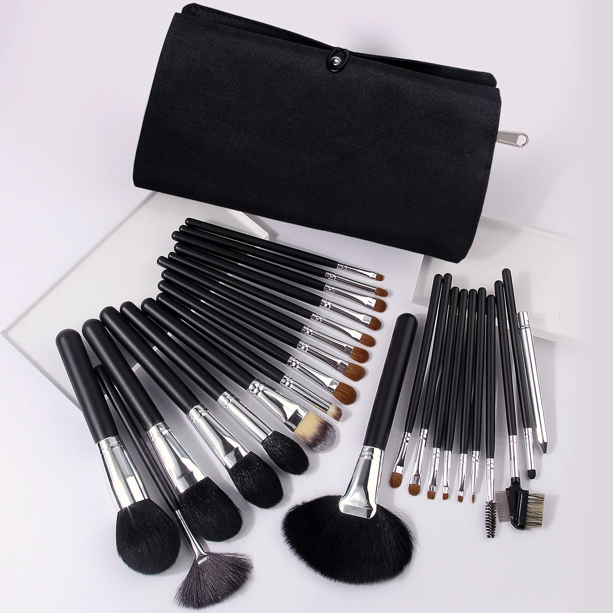 Complete 26PCS Makeup Brush Kit Fluffy Bristles Foundation Powder Blush Eyeshadow Eyebrow Fan Brushes Portable Black Carry Bag P