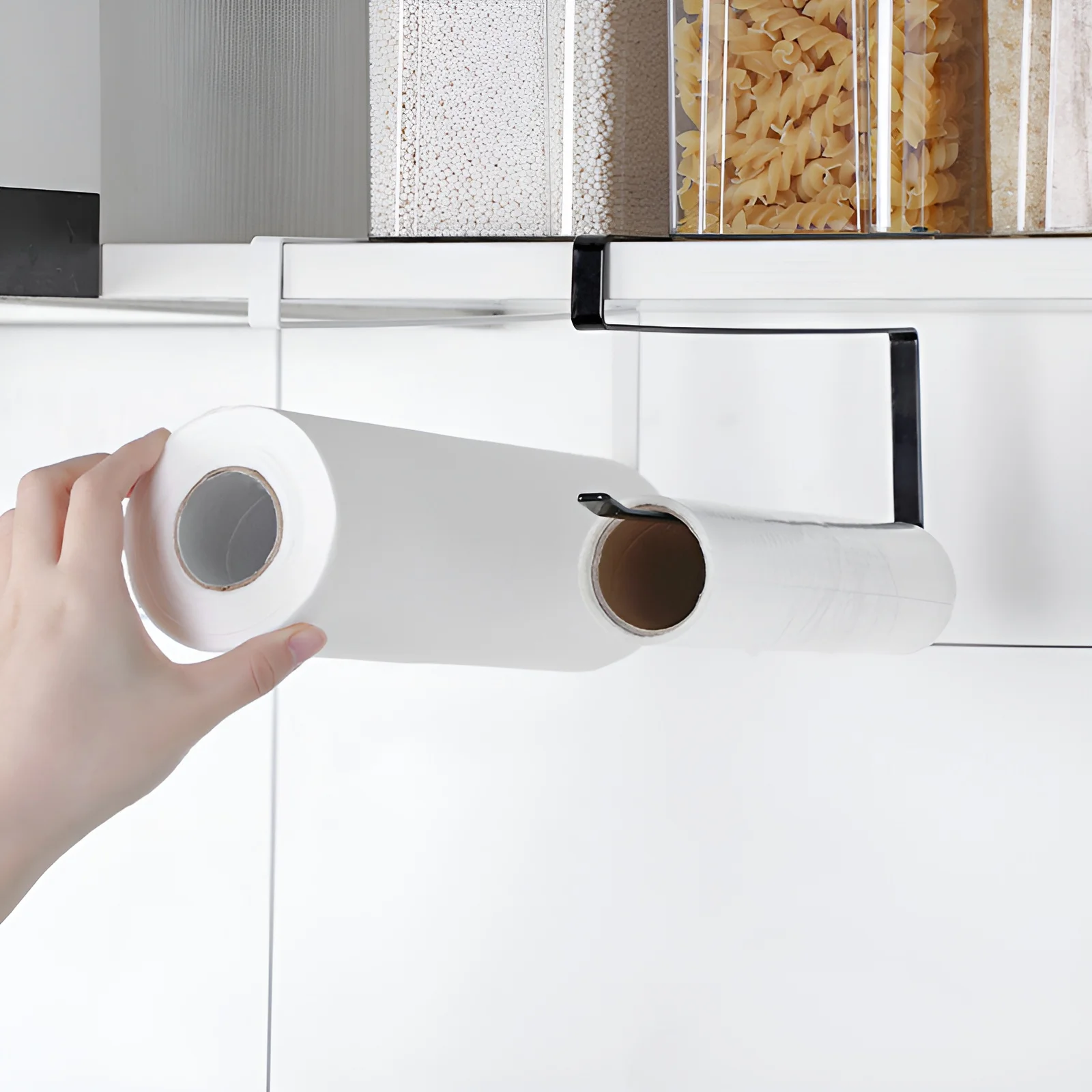 منظم غطاء بهلوان، منظمات غطاء داخل الخزانة، حامل مناشف ورقية سوداء موفرة للمساحة تحت الخزانة، منظمات المطبخ المنزلية #3