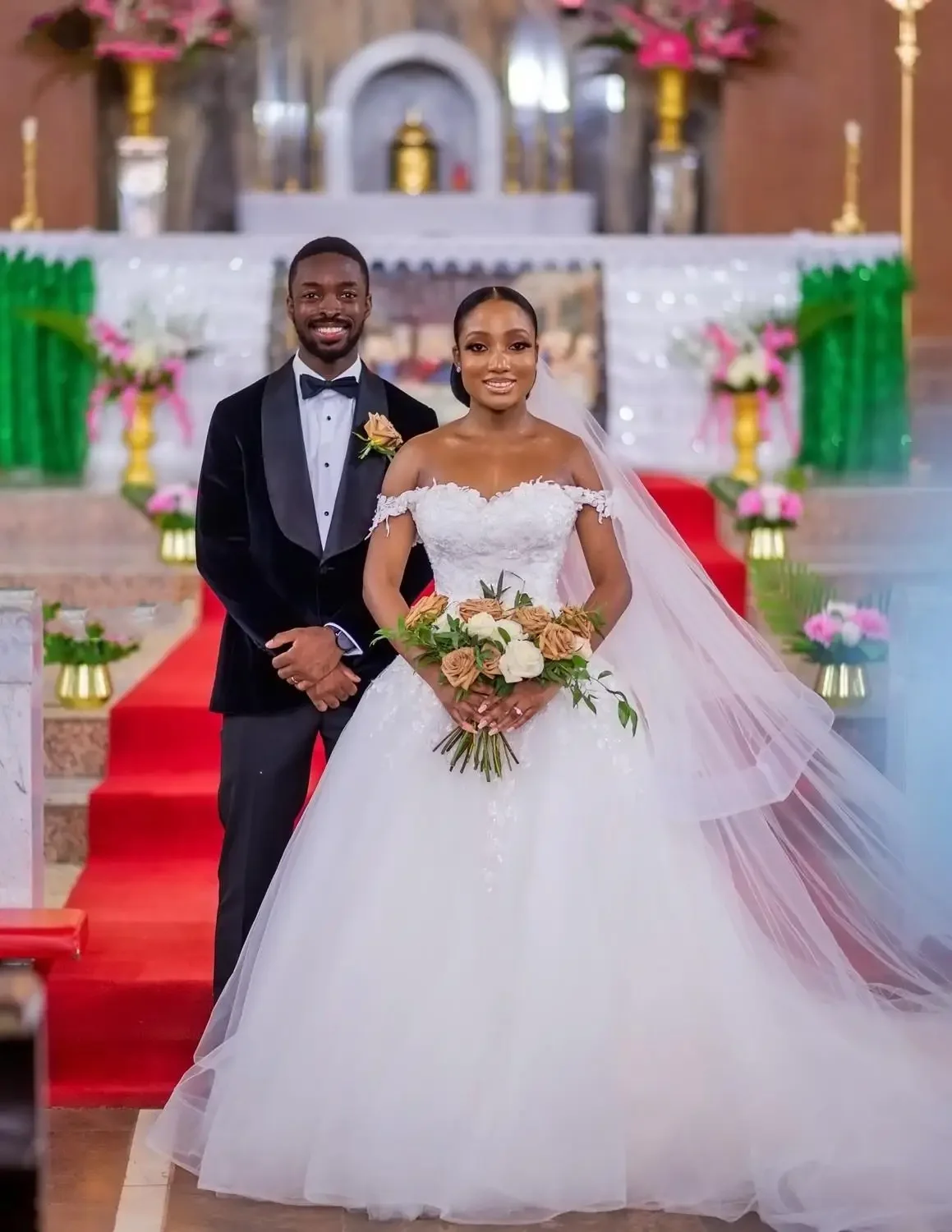 Personalizado fora do ombro rendas apliques vestidos de casamento trem varredura pérolas voltar a linha vestidos de noiva de boda