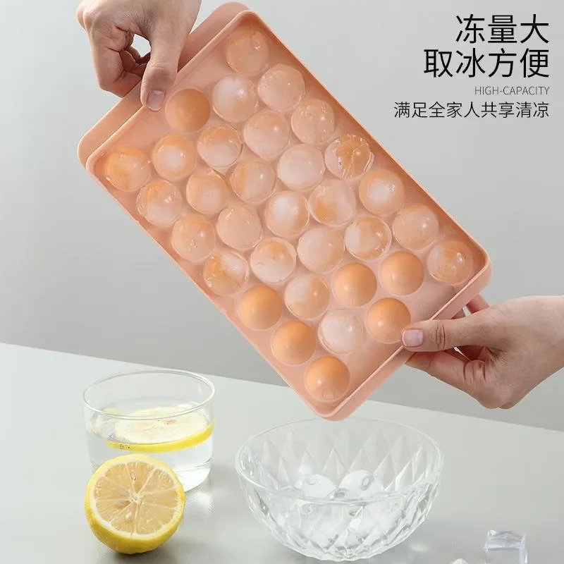 DIY Spherical Ice Cube Mold (33 Grids) - usage example