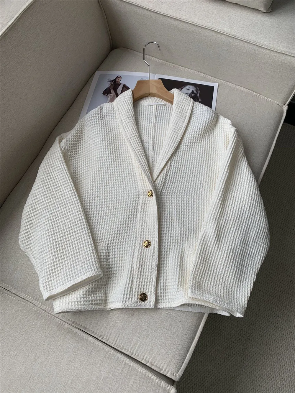 White Lapel Single-Breasted Double-Pocket Waffle Knitted Long-Sleeved Cotton Cardigan Jacket