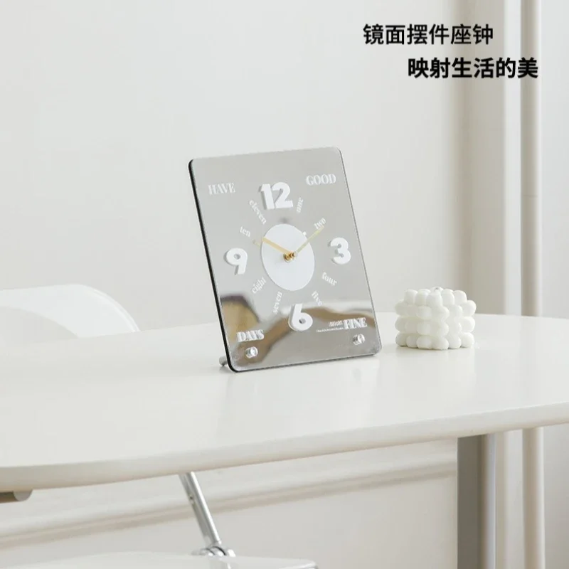 

Nordic Fun Numbers Desk Clock Silent Wood Personality Table Clock Entrance Hall Study Dormitory Home Decor
