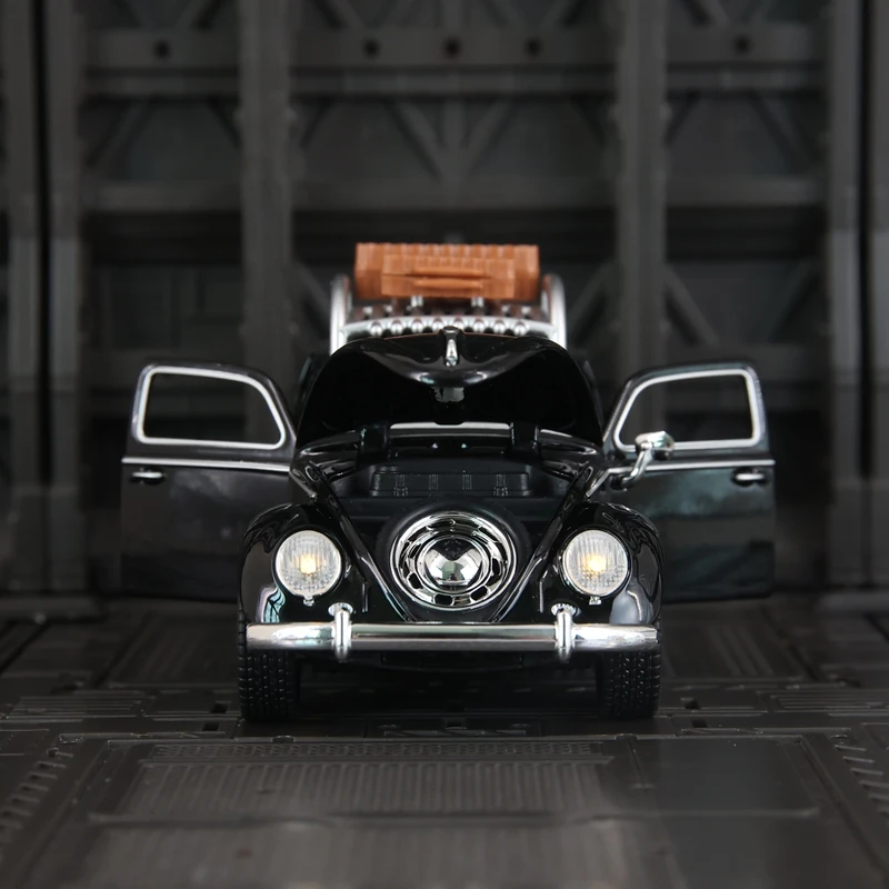 1:32 Volkswagen Beetle modelo de coche de aleación, puertas y capó de motor, el maletero se puede abrir, juguetes con sonido y luz para niños, regalos