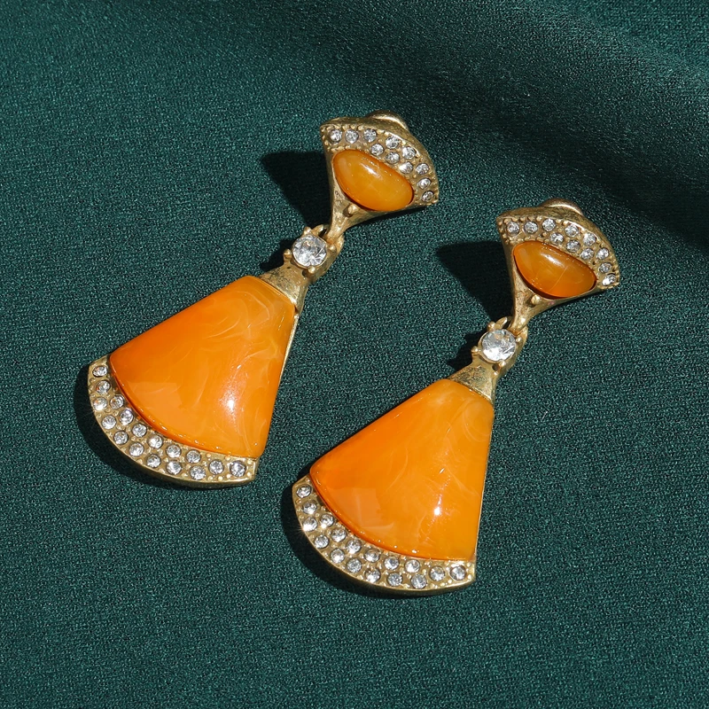 

Antique Gold Plated Earrings Drop Beeswax Yellow Natural Stone Fan Shape Jewelry Luxury For Women 2026 Anniversary Souvenirs New