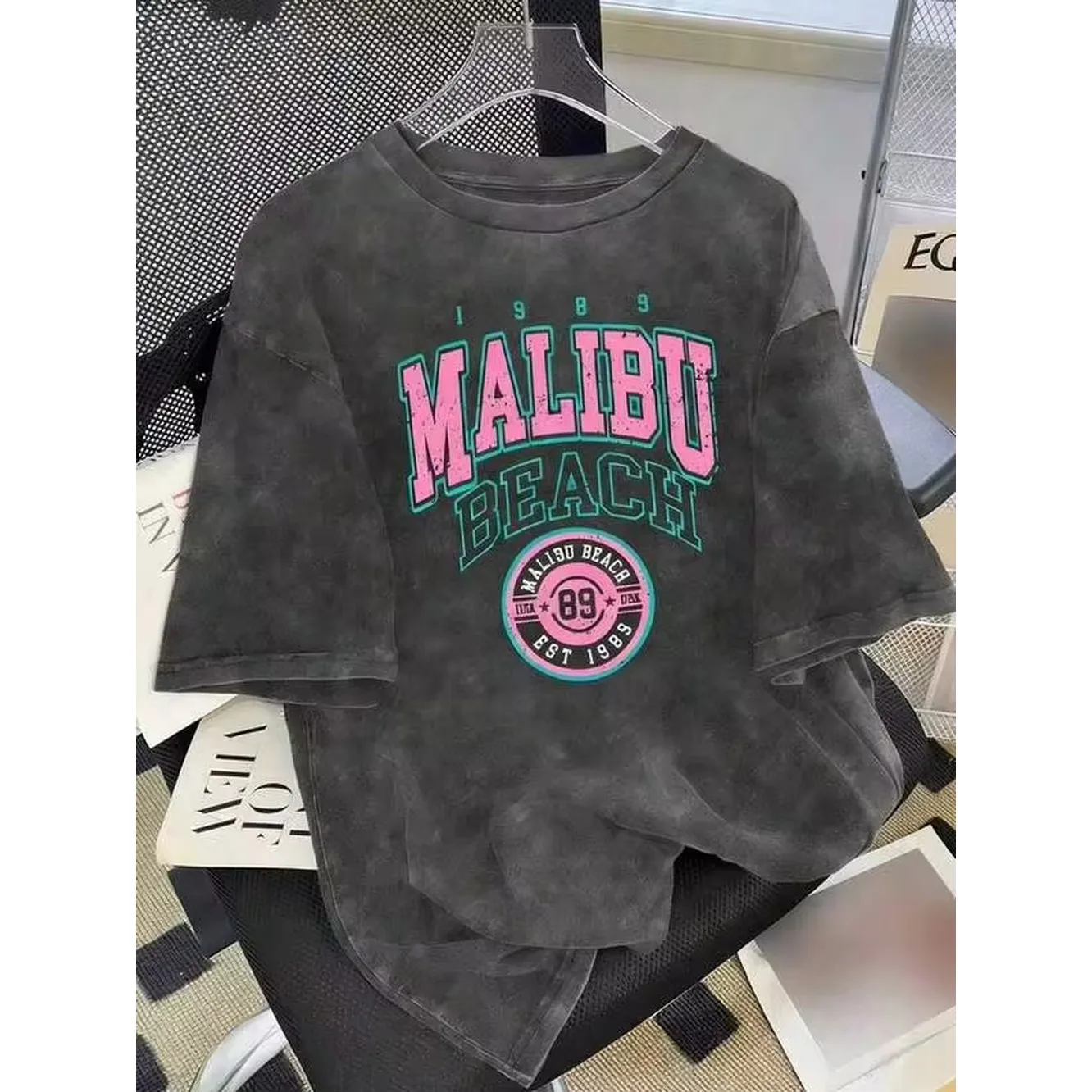 SummerPlus-Size Elegant Letter-Printed T-Shirt. Vintage Washed T-Shirt. Easily Create A Casual Look. Suitable For Daily Commuting, Casual Ings, And Ev