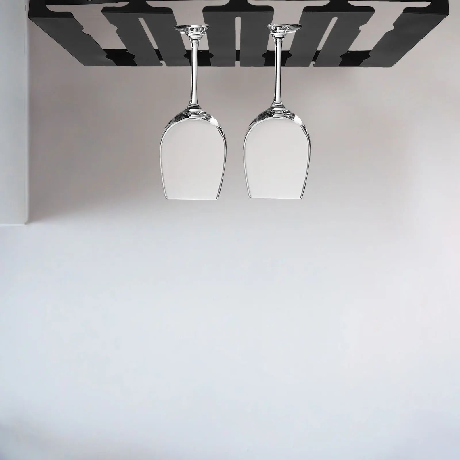 

Стеклянная 4-слотовая черная железная стойка, подвесной держатель для очков, вешалка для чашек, кухонный бар, отель, ресторан, органайзер для хранения