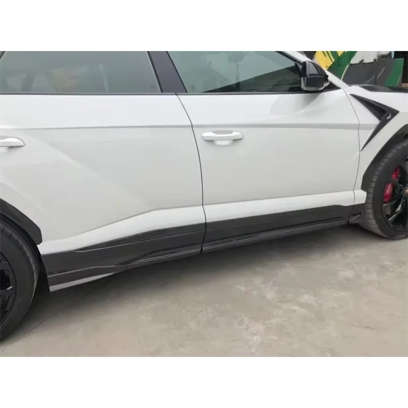 

ForTopc Style Dry Carbon Fiber Side Skirt For Lamborghini URUS S 2018-2025