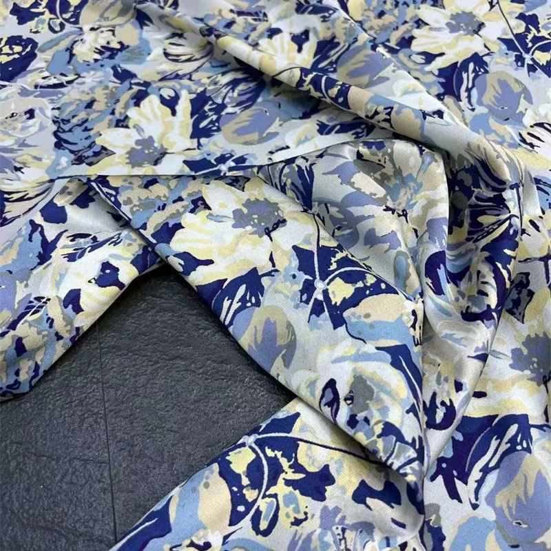 Blue Classic Digital Printing Silk Fabric High-end Aristocratic Comfortable Clothes Dress Designer Sewing Handmade Div Fabric