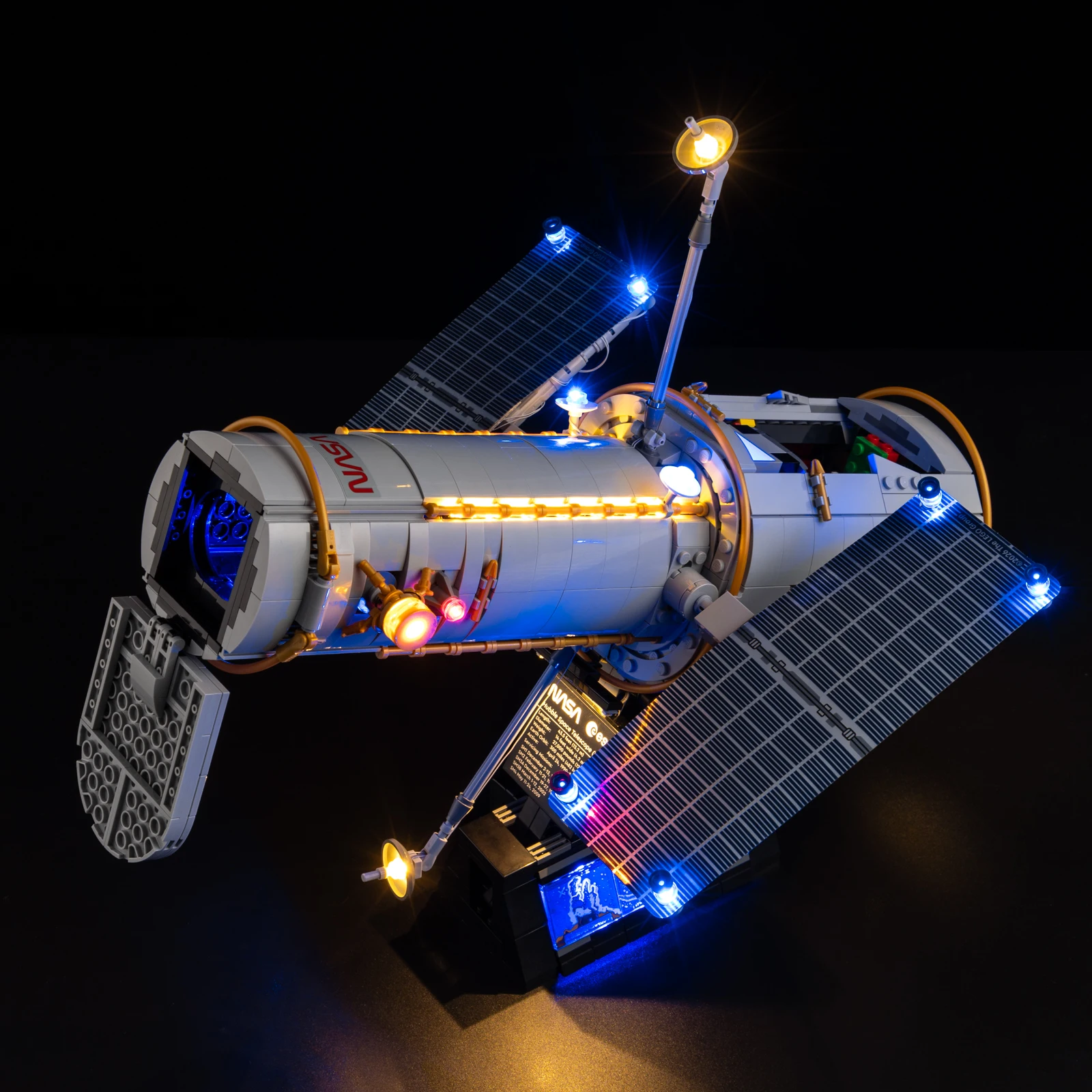 LED-Beleuchtungsset geeignet für LEGO Hubble Weltraumteleskop 11382 Bausteine, Dekorative Lampe, LEGO-Bausteine nicht enthalten.