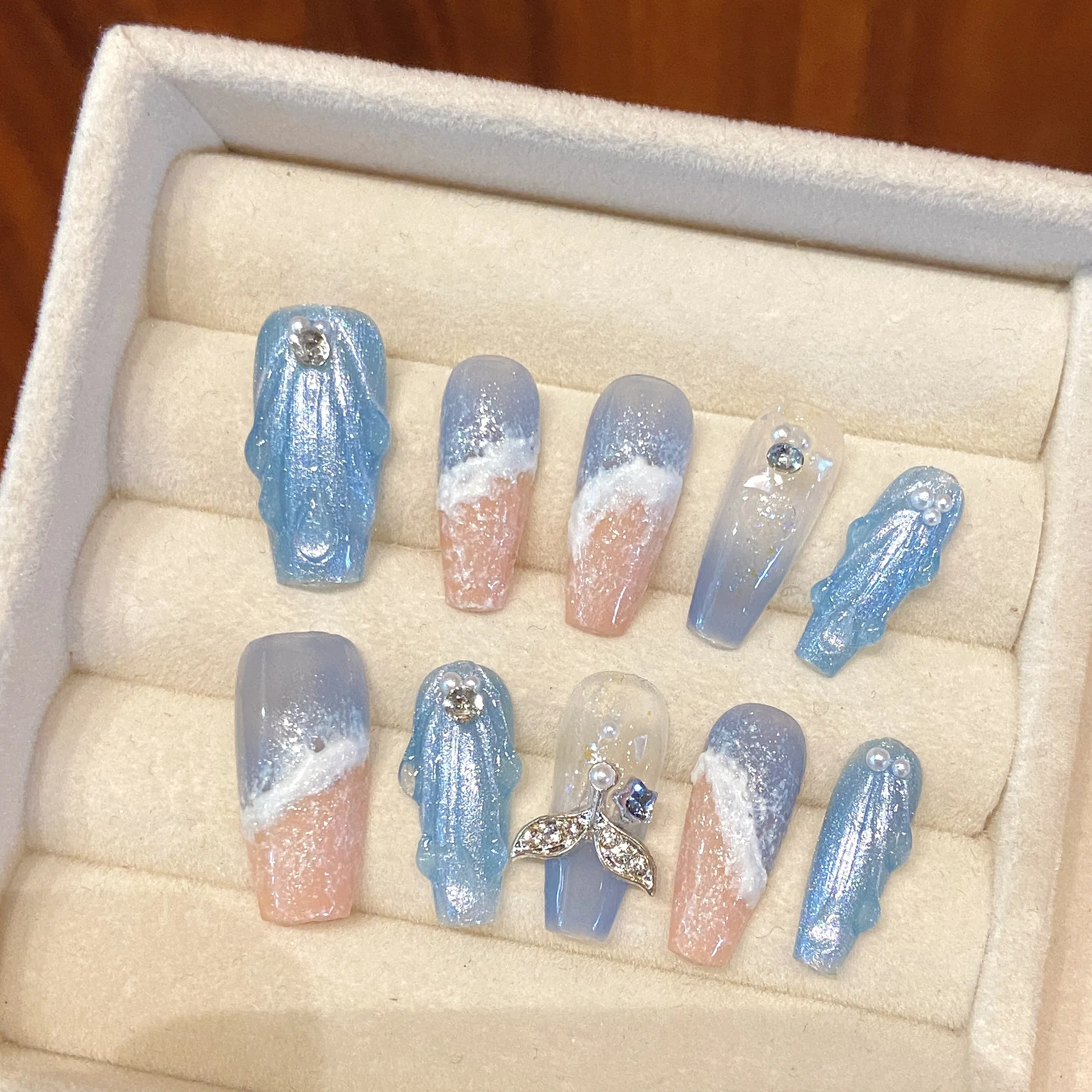 

10Pcs Handmade Press on Nails with Rhinestone Long Ballet Fake Nails Blue Sea Wave Shell Design Fake Nail Wearable Nail Art Tips