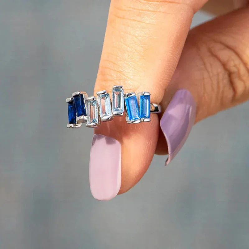 Huitan Frische blaue geometrische Zirkonia-Ringe für Frauen, trendige charakteristische Charms, Party-Schmuck, einfache, stilvolle Accessoires