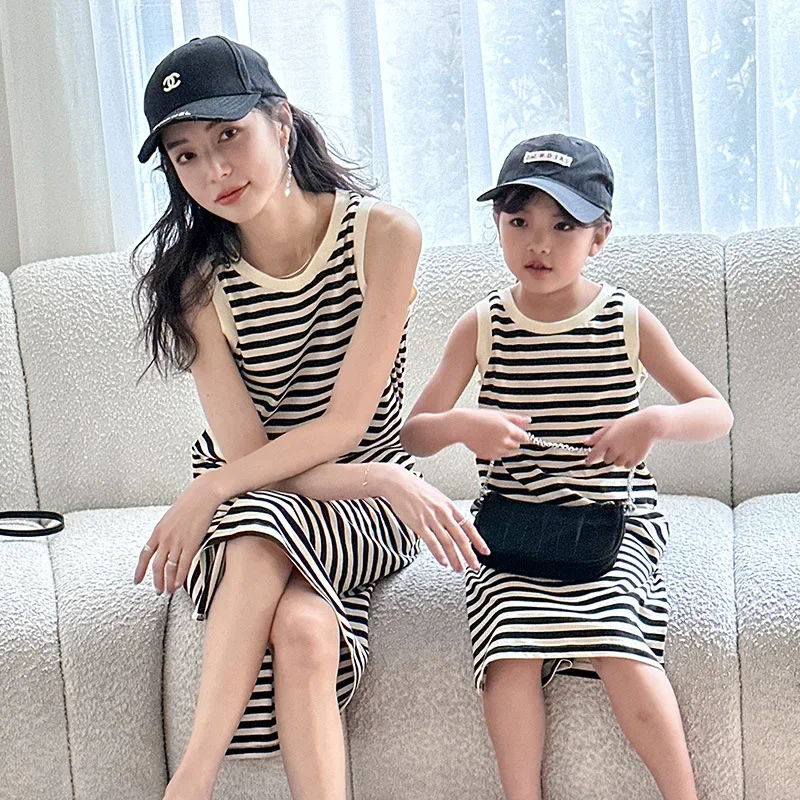 Mommy and MeSleeveless Mom and Daughter Baby Girl One Piece Dresses Equal 2025 Clothin Korean Women Children Stripe Cotton