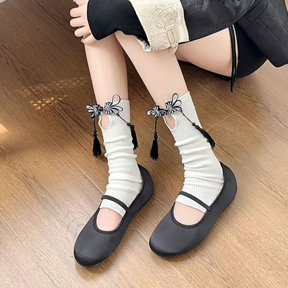 Sweet Chinese Hanfu Style Buckle Tassel Leg Socks Mid Tube New Year Long Stockings Pile Up Hosiery Hollow Out Leg Covers JK