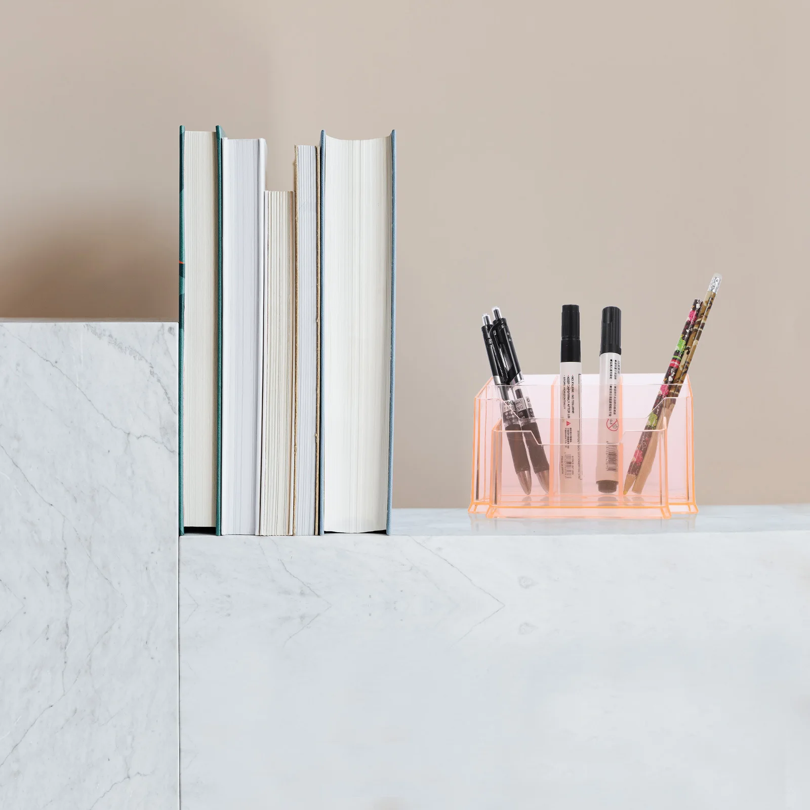 Creative Acrylic Multi-Grids Pen Holder Cup Transparent Large Capacity Desktop Stationery Organizer Pencil Ruler Makeup Brush