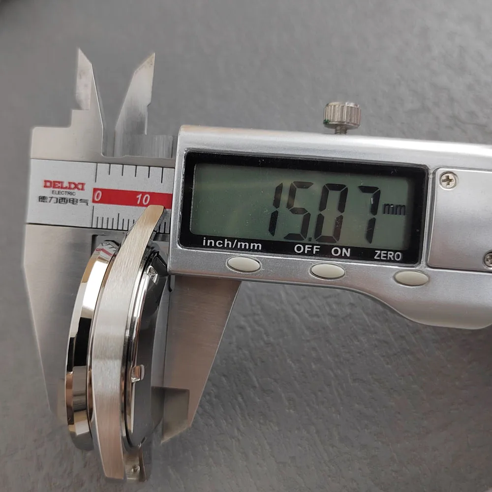 Orologi da polso al quarzo VK63 da uomo di lusso da 40 mm OMG moon Orologio tipo Panda con movimento al quarzo giapponese VK63 Cronografo di velocità reloj