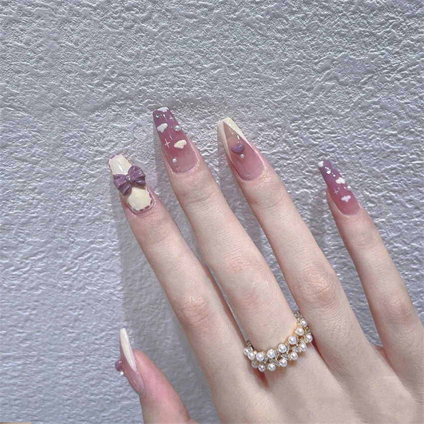 24 Stück mittellange Taro Purple Gradient Star Cloud Fake Nails Full French White Edge Bride Wear Press on Nail Art Falsche Nägel