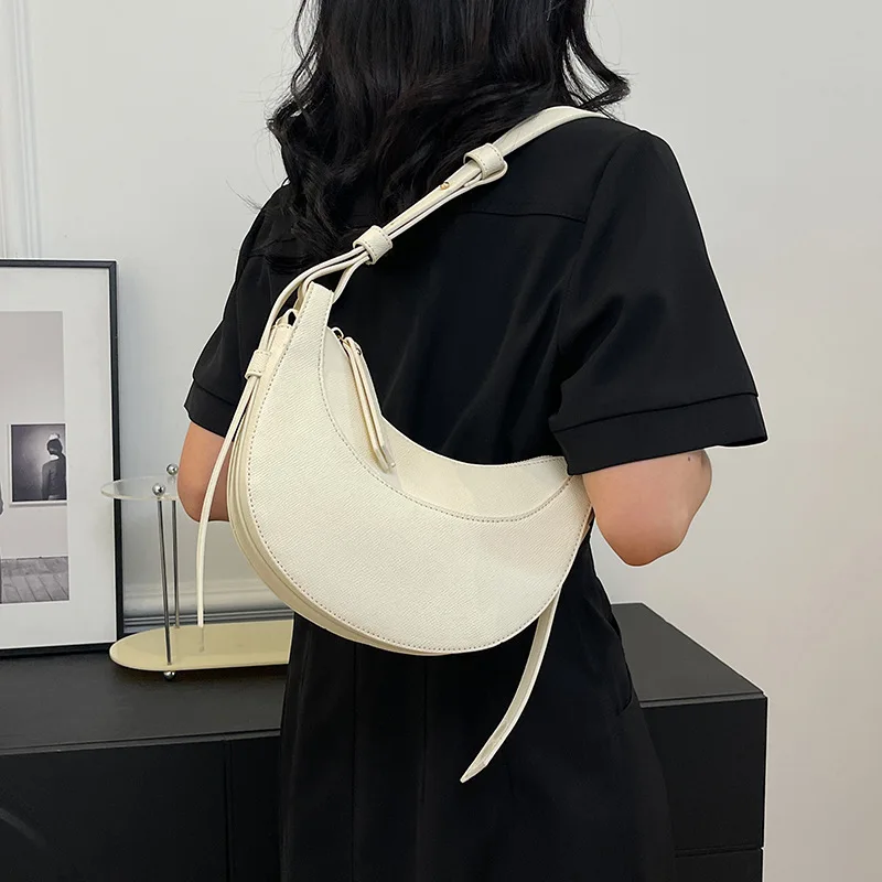 Crescent Shoulder Bags Women Cow Synthetic Leather Vintage Round Design All-match Female Hobos Handmade LW-6521