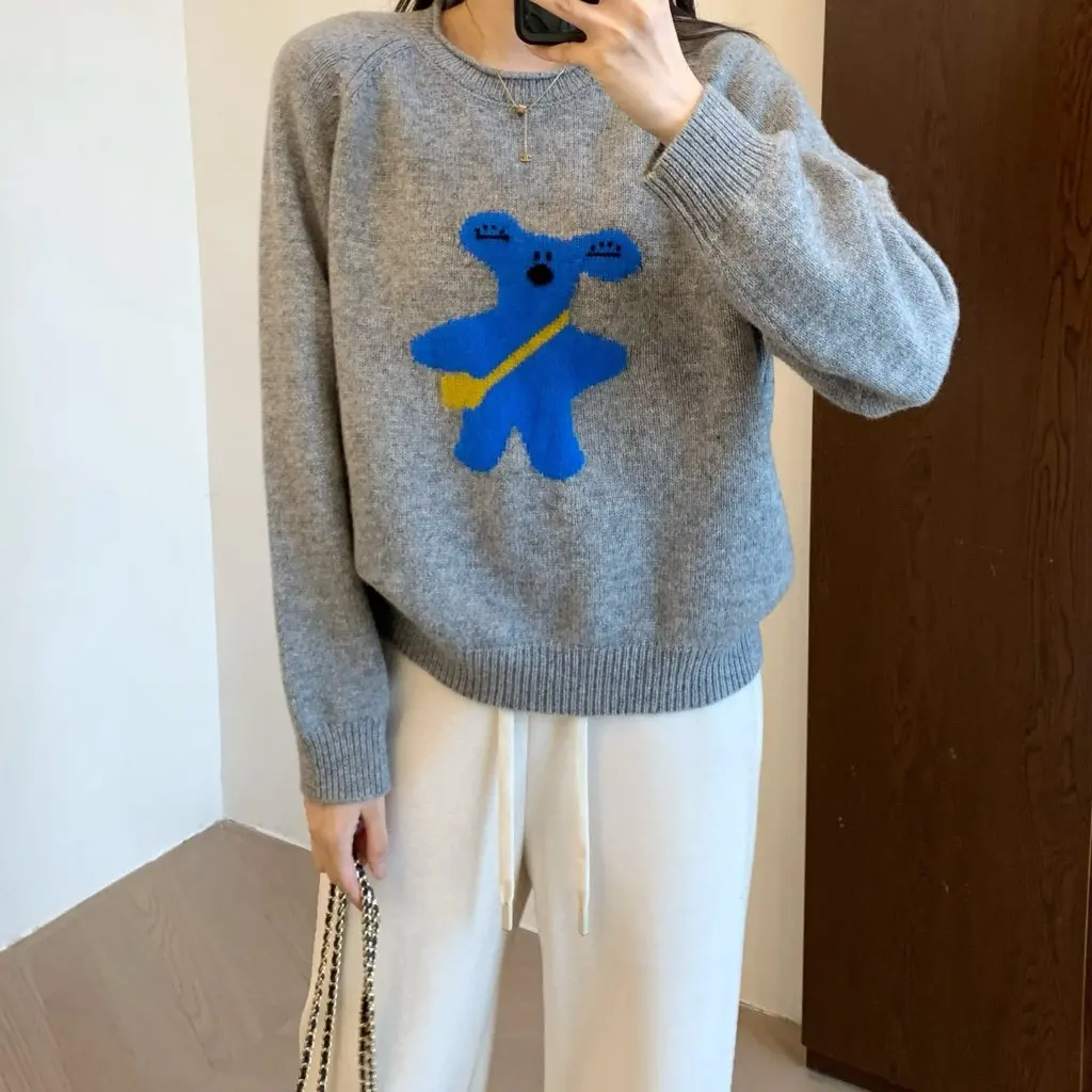 

Age-Reducing 100% Sheep Wool Koala Jacquard Crewneck Shoulder Sleeve Sweater Soft Waxy Thickened Foreign-style F110701