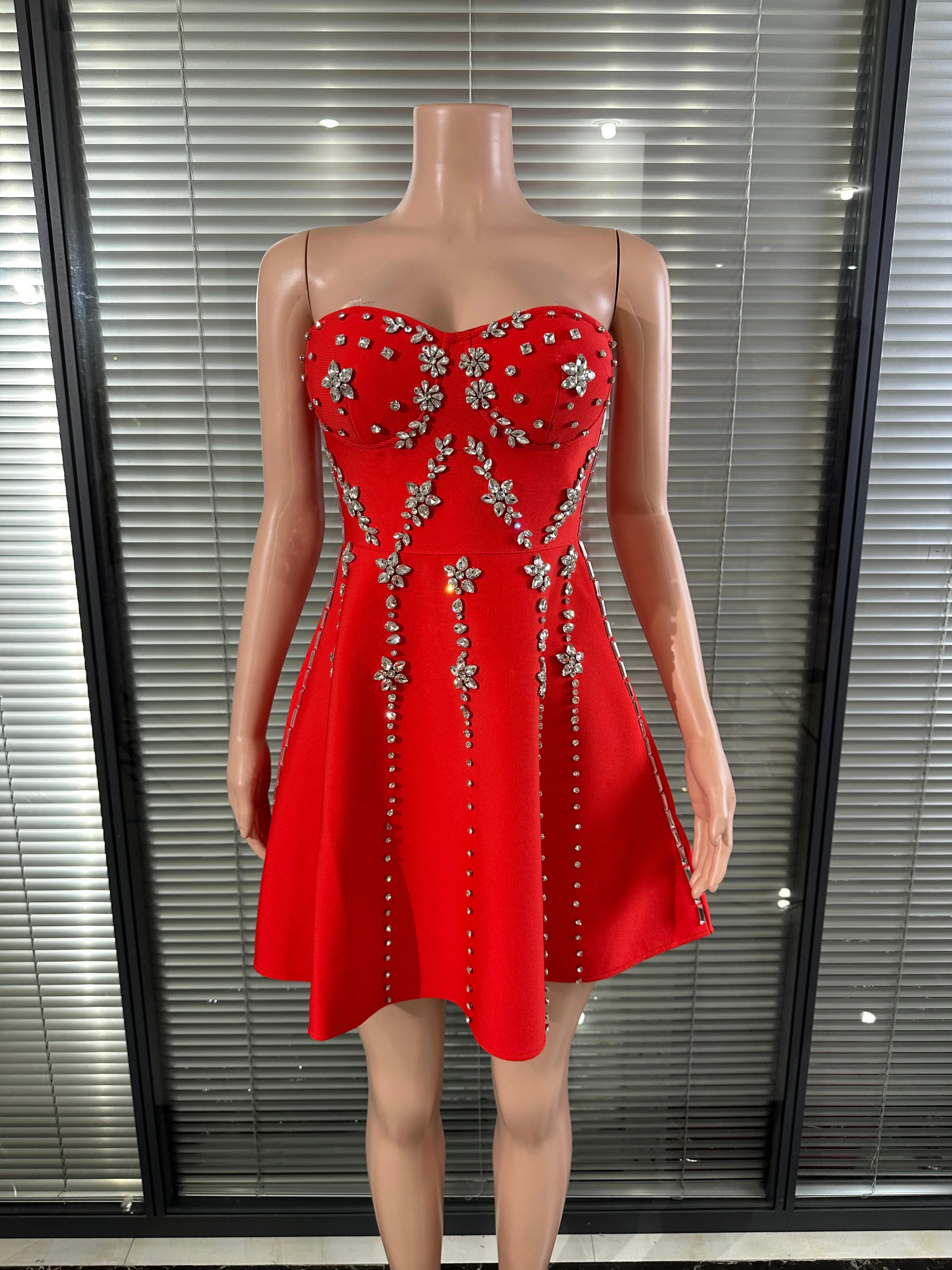 

2026 Strapless Rhinestone Women Sexy Strapless Shinning Rhinestones A-Line Mini Bandage Dress Birthday Party Celebrate Clothing