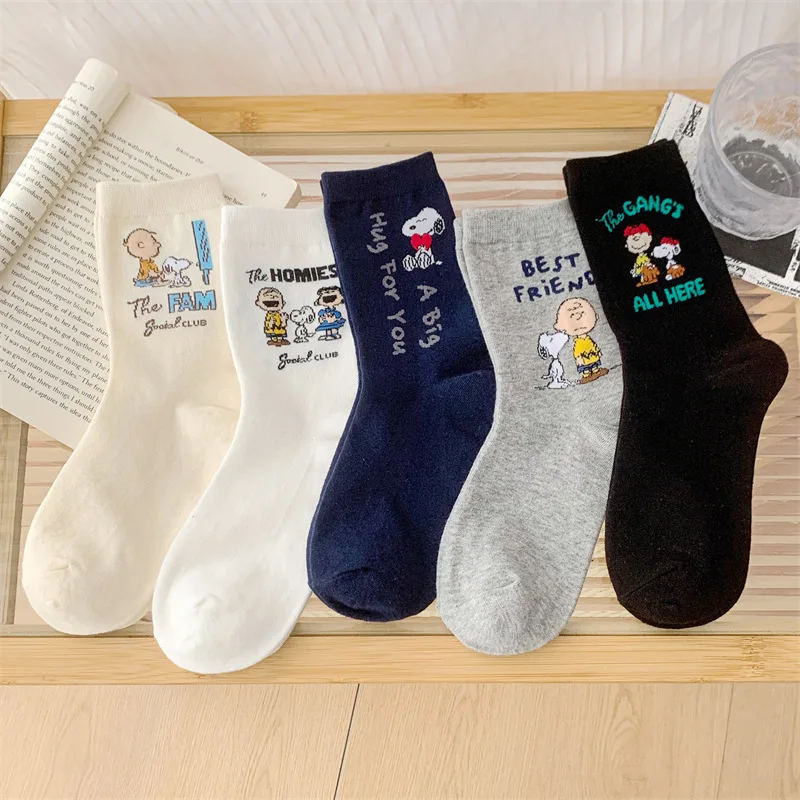 

5pcs New Premium Snoopy Socks Sports Cotton Autumn and Winter High Socks Women's College Style Ins Cotton Socks Girls Gift