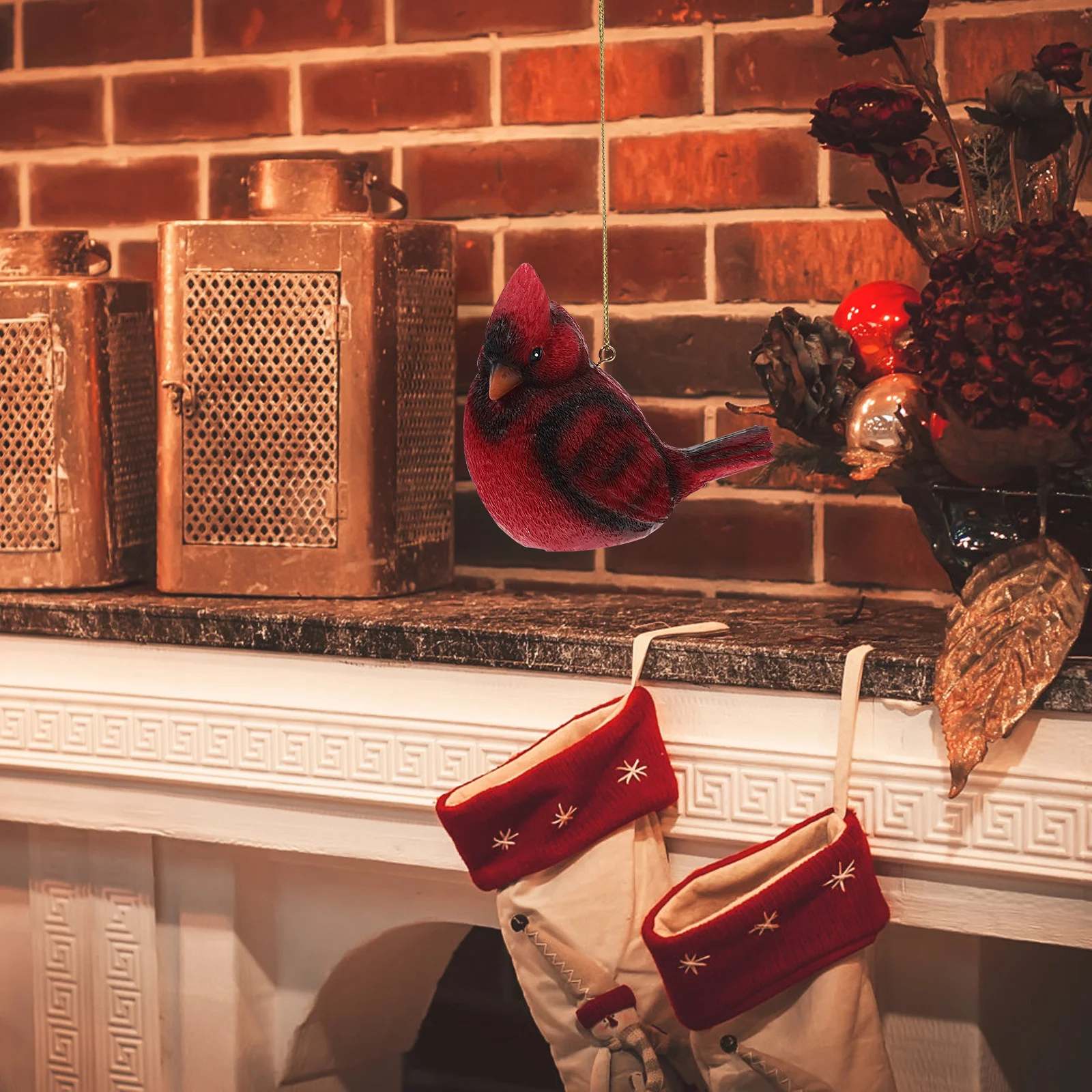 

Christmas Red Bird Adornment Lifelike Resin Decor Small Size Exquisite Realistic Bright Color