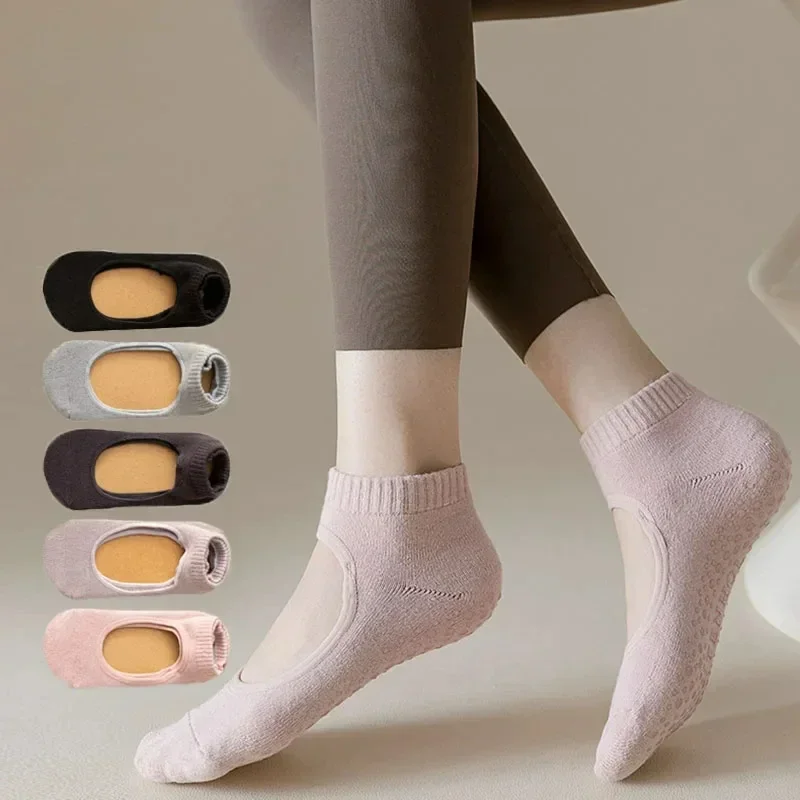 Calcetines de tobillo bajo para mujer, medias de punto antideslizantes de silicona para Pilates y Yoga