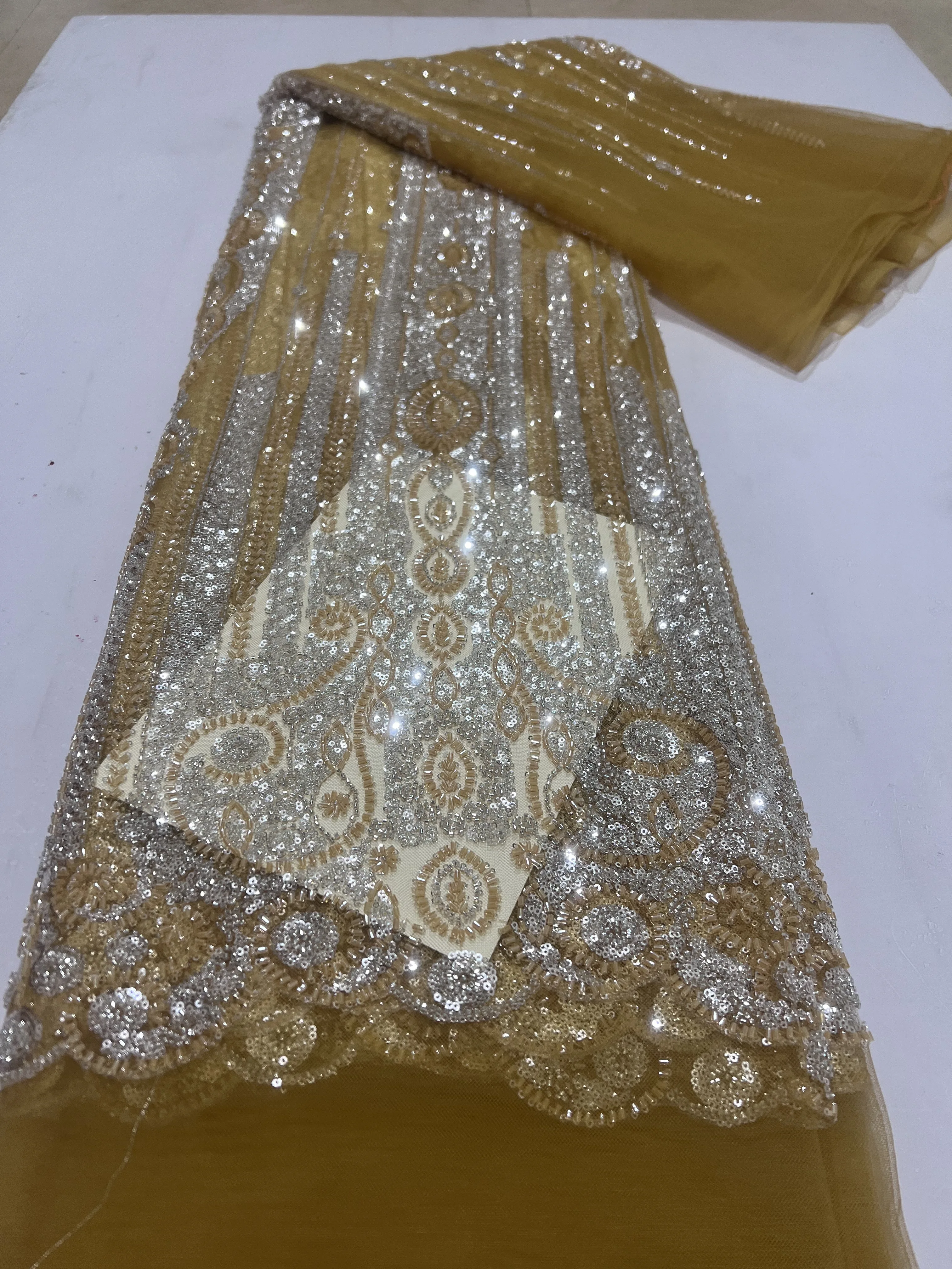 

2025 Latest African Sequins Lace Fabric High Quality Embroidery 3D French Flower Beads Nigerian Net Lace For Wedding Party Dress