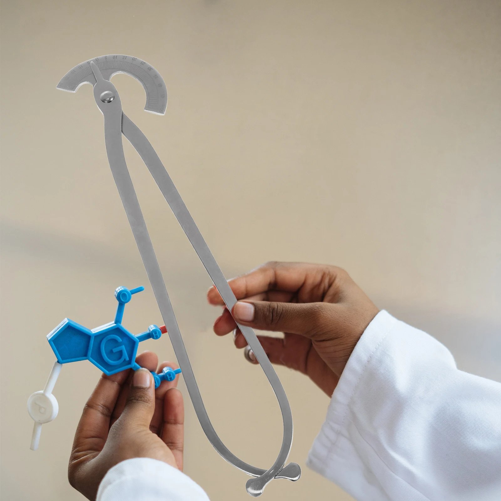 

1Pcs Professional Pelvic Measuring Instrument Stainless Steel Lightweight Portable Obstetric Surgical Tool Medical Use Hospital