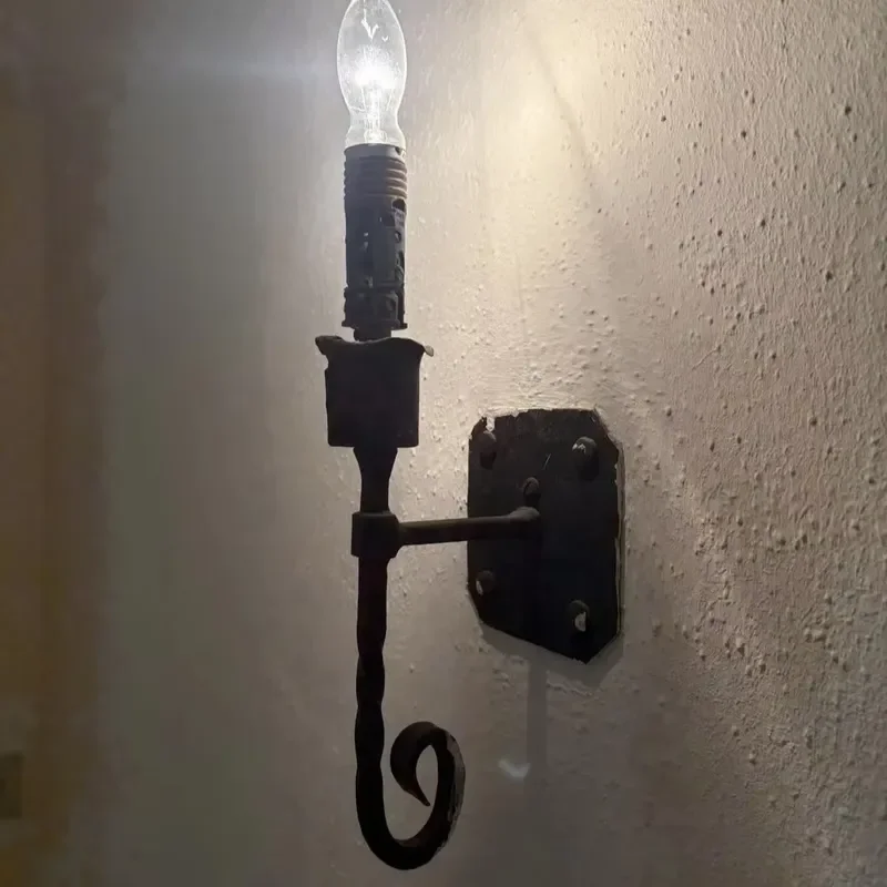 Traditional Gothic Style Villa Hotel Restaurant Kitchen Rustic Wrought Iron Wall Sconce Black Metal Indoor Wall Lamp