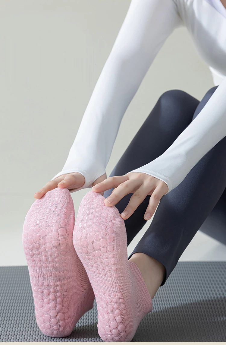 4 Paar rutschfeste Yoga-Socken für Damen, Baumwolle, niedrig geschnitten, Pilates-Socken, Gym, Fitness, Tanz, Sport, Bodensocken mit kurzem Griff – Detail 1