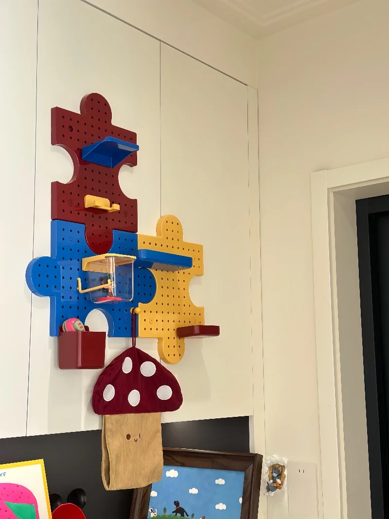 

Creative Puzzle Hole Board Wall-Mounted No-Drilling Children's Study Desk Storage Board DIY Assembly Plastic Material