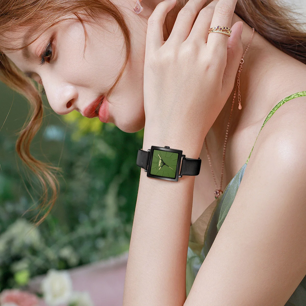 SKMEI Elegant Lady Wristwatches Luxury 3bar Waterproof Time Clock Watches Fashion Simple Design Movement Quartz Watch For Women