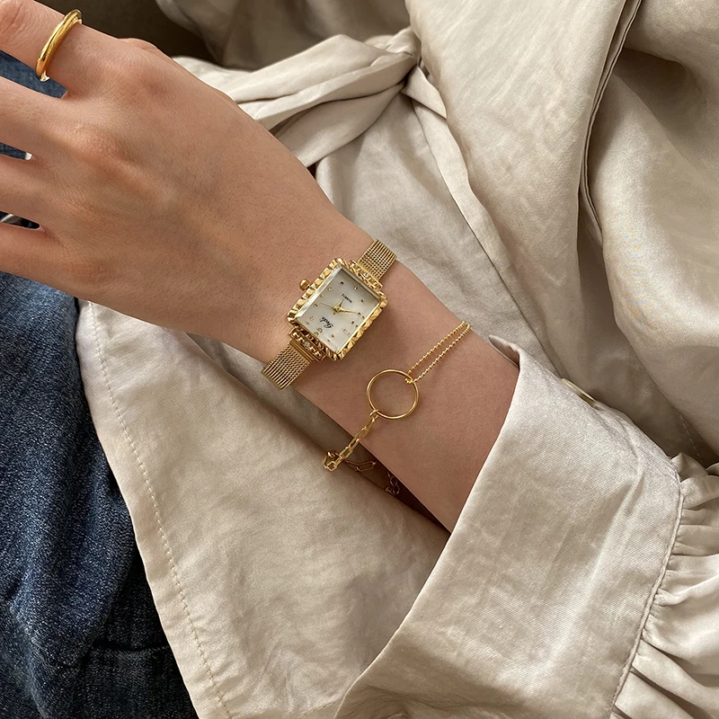 Free shippings Fashion Personality Temperament Niche steel strap quartz watch For women girl Bracelet watch  Jewelry accessories