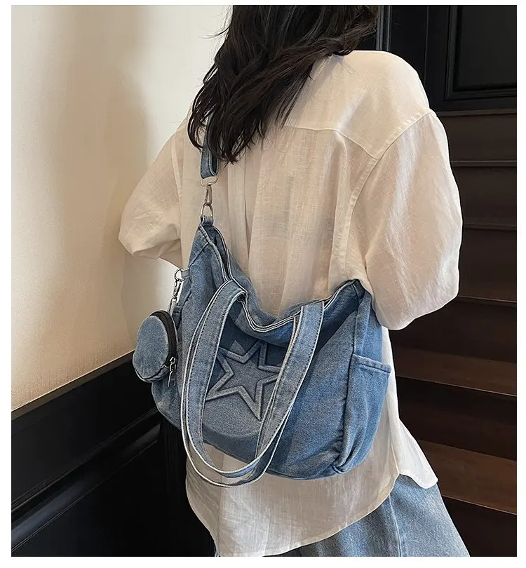 

Женская большая сумка из потертого денима 2025 года, винтажная сумка через плечо, слинг с несколькими карманами и регулируемым ремешком для дневных поездок и путешествий ​