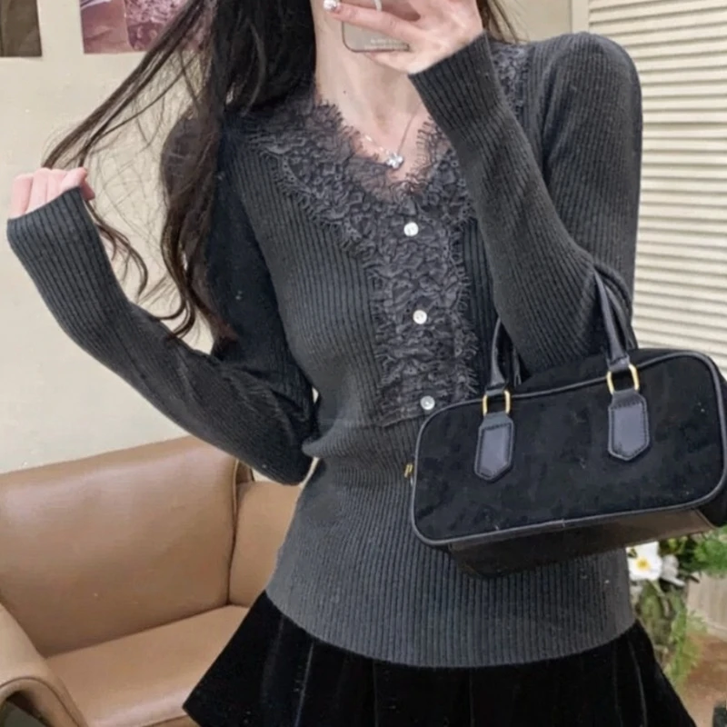 Vintage Women Soft Knit Pullover Scalloped Lace Trim V Neck Vertical Ribbing Long Sleeve Heather Beige Knitted Sweater Inner Top
