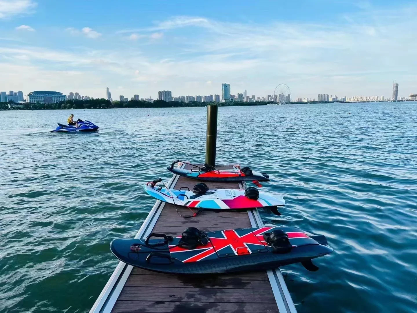 

Electric Surfboard Professional Motorized Jet Board Surf Scooter Extreme Water Sports Lithium Battery Surfboard