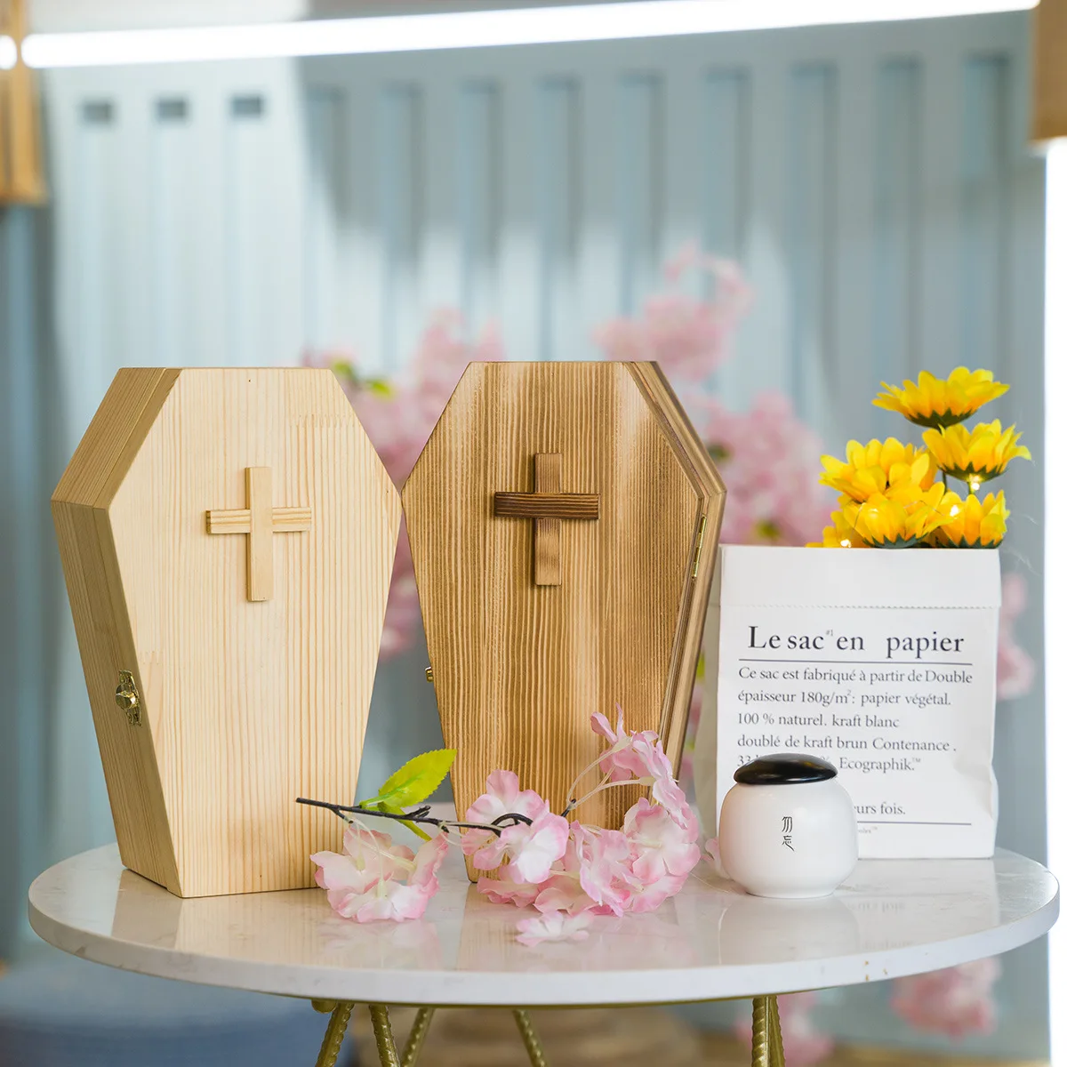 

Wooden pet urn, pet commemorative supplies, pet cat and dog funeral flap urn, commemorative box