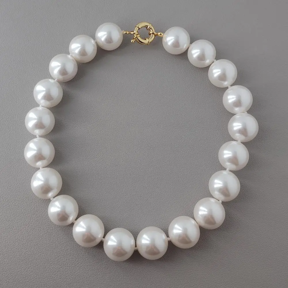 

Y·YING 22mm White Sea Shell Pearl Collar Necklace Big Statement Jewelry Gifts