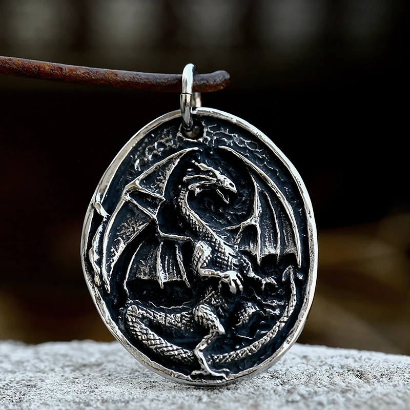 BEIER 2022 New Arrival 316L Stainless Steel Retro Dragon Pendant Round Medal Necklace Personality Necklace Animal Viking Jewelry